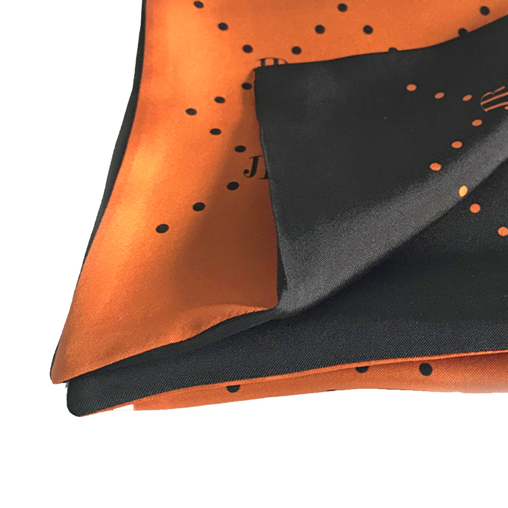 Foulard en soie fermé cousu machine