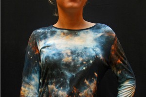 Fibra Creativa camiseta estampada all-over espacio azul