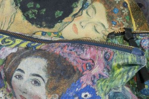 Trousse en soie imprimé Klimt - Fibra Creativa