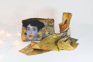 Complementos Klimt en seda dorada - Fibra Creativa